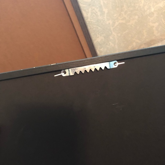 Room decor - Picture 2 of 2